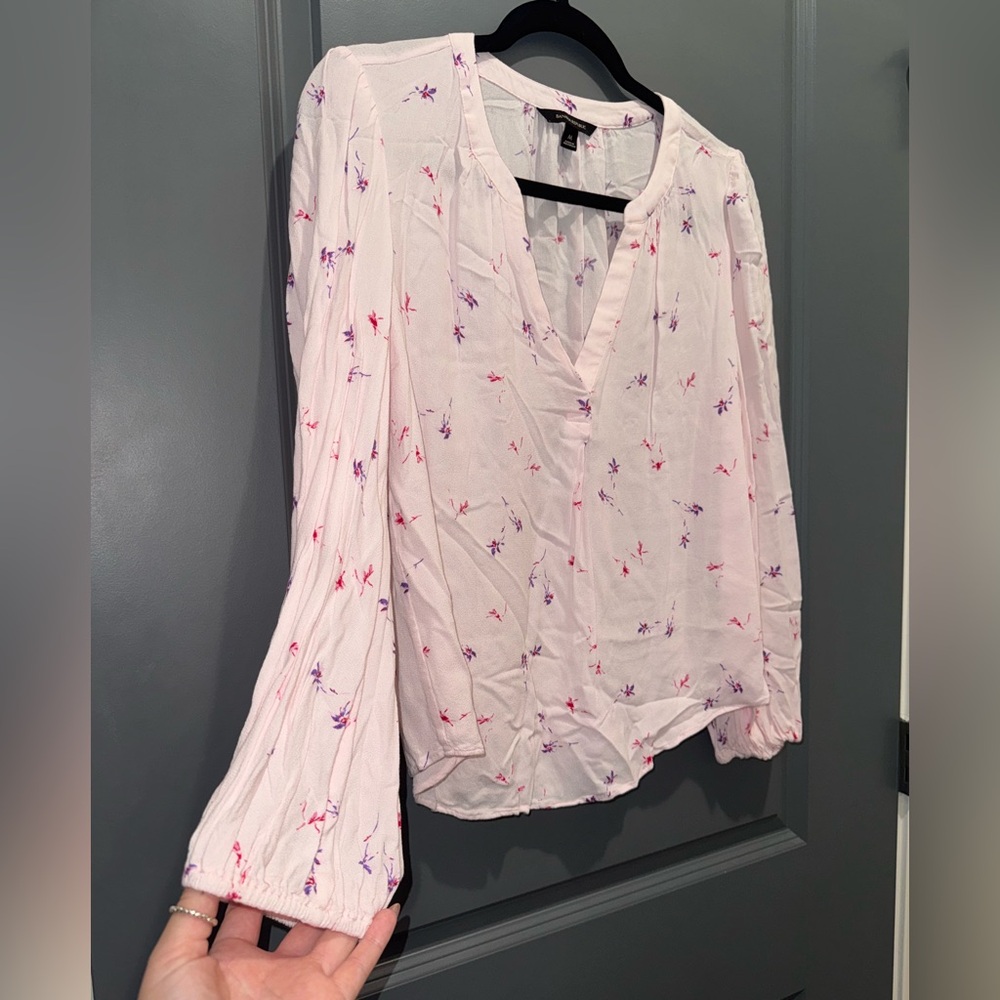 Banana Republic Light Pink Floral Blouse - Picture 2 of 7